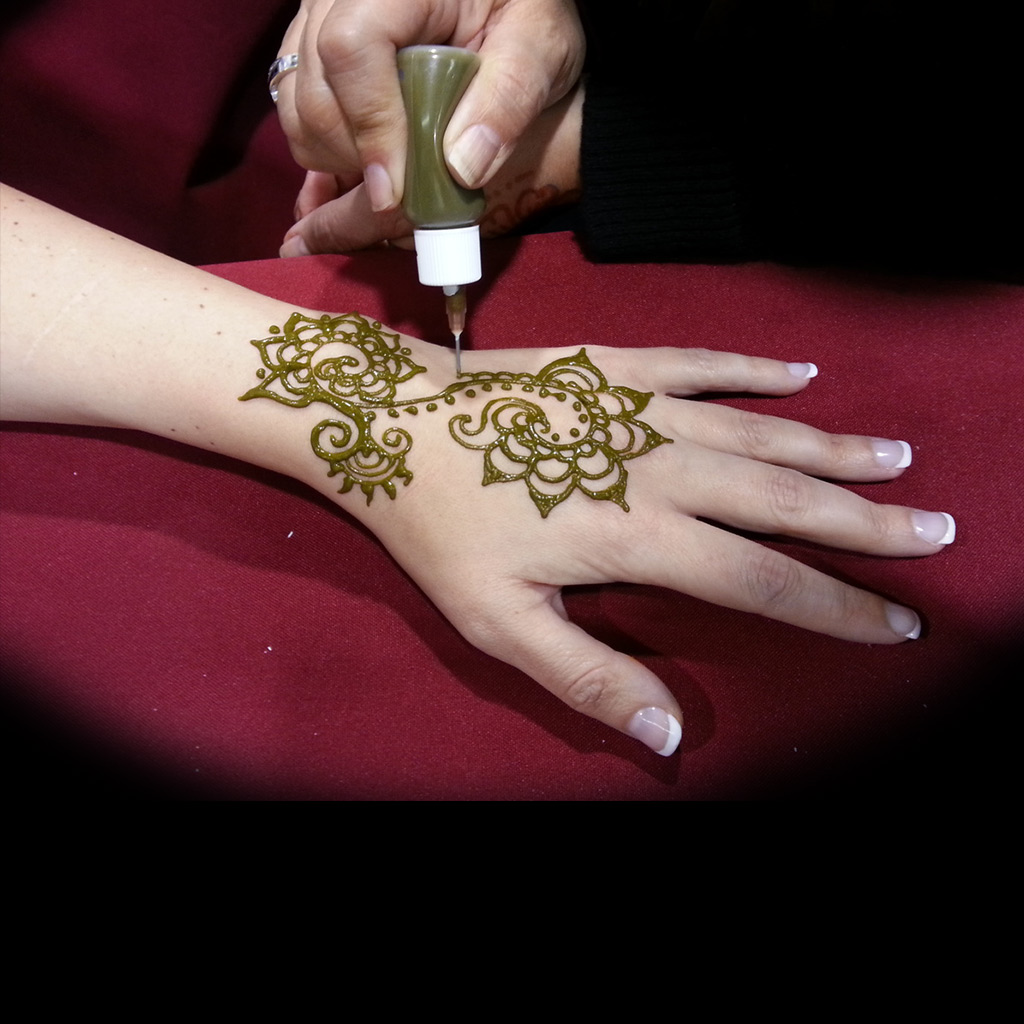 The 10 Best Henna Artists Near Me with Free Estimates